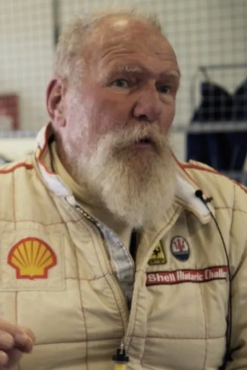 Mike Rutherford ha trabajado con Tony Smith en 5 ocasiones