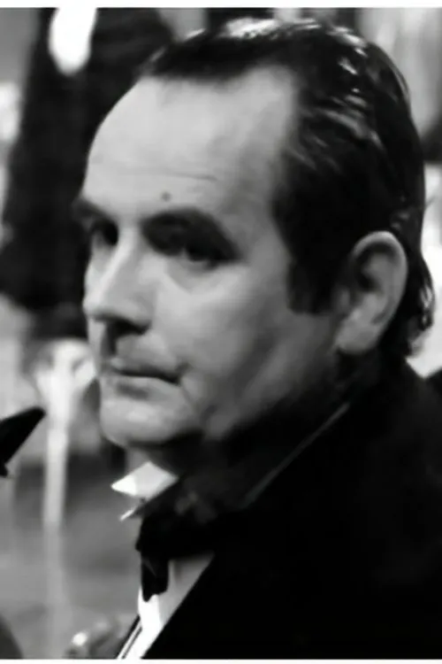 Dave Gregory ha trabajado con Tony Staveacre en 1 ocasiones