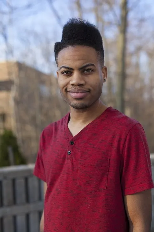 Tony West interpretando a Jackson Cumberland