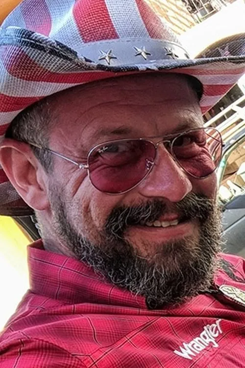 Matt Roudy ha trabajado con Topher Stone en 1 ocasiones