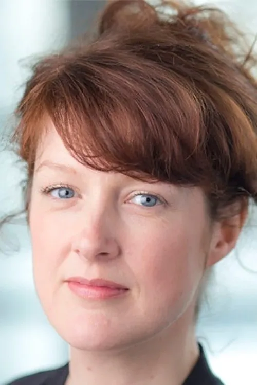 Tor Clark interpretando a Martha Seagate