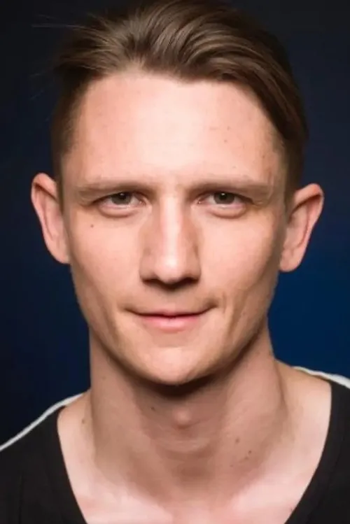 Torrey Wigfield interpretando a Donruss