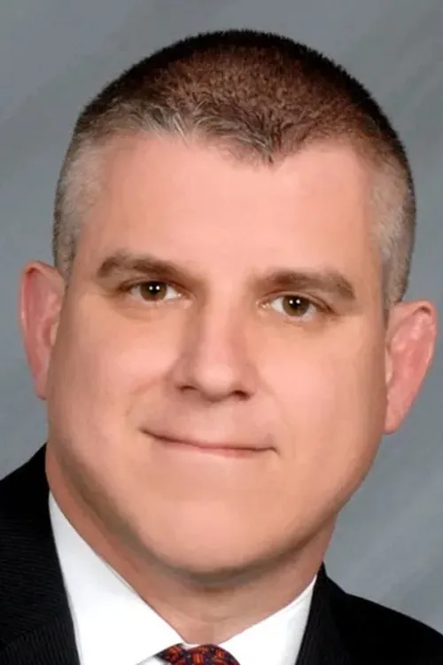 Tosh Cook interpretando a Self