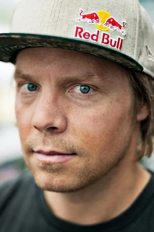 Travis Rice interpretando a Himself