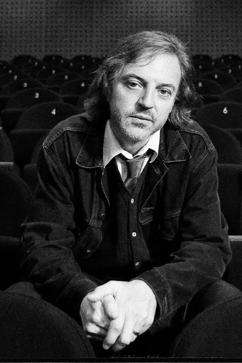 Travis Wilkerson interpretando a Travis Wilkerson