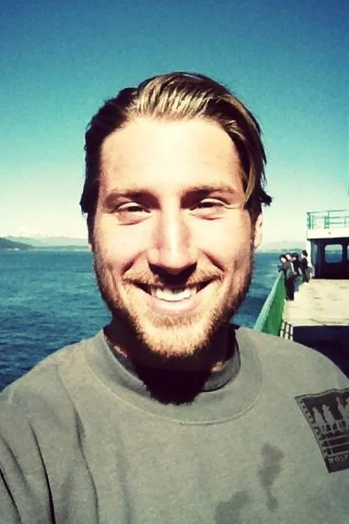 Steve Schwartz ha trabajado con Travis Wolf en 1 ocasiones