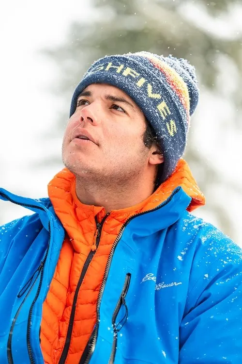 Trevor Kennison interpretando a Self