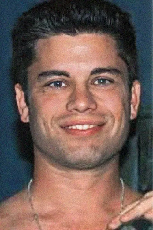 Trey Hunter interpretando a Marine Private #2