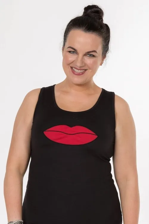 Triona McCarthy — personaje: Herself