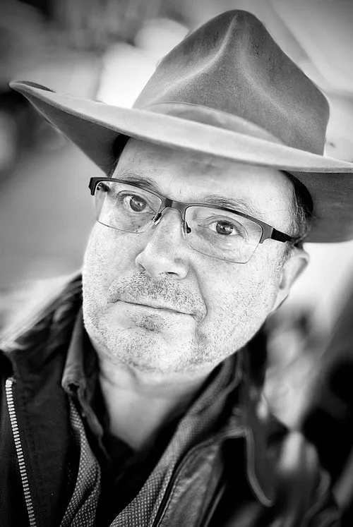 Danny August Mason ha trabajado con Troy Antoine LaFaye en 1 ocasiones