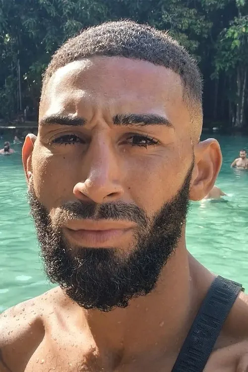 Vegas Larfield ha trabajado con Troy Coleman en 1 ocasiones