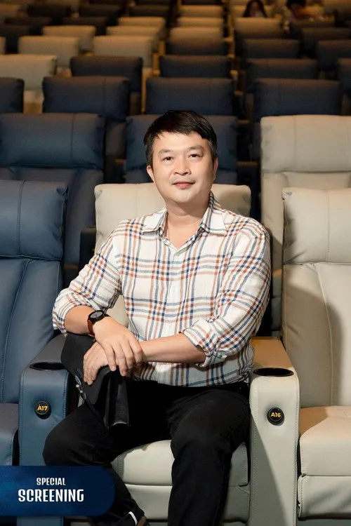 Thanh Pham ha trabajado con Tuan Khai en 1 ocasiones