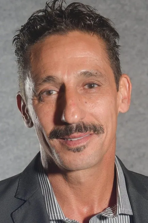 Tuca Andrada interpretando a Arimateia