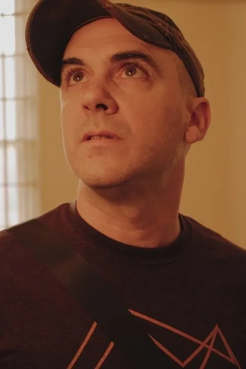 Stephen E. Foxworthy ha trabajado con Tucker en 3 ocasiones