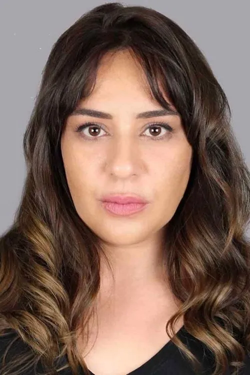 Derin Akar ha trabajado con Tuğçe Tamer en 1 ocasiones