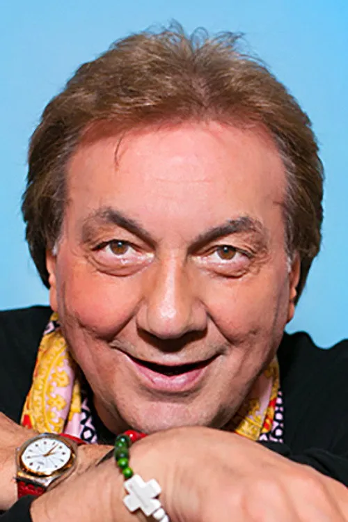 Tullio De Piscopo interpretando a Sé stesso