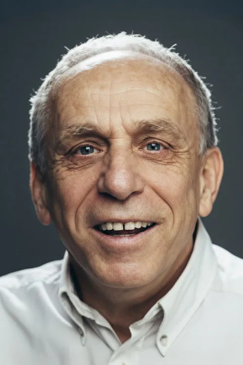 Alpay Izer ha trabajado con Tuncay Özinel en 3 ocasiones