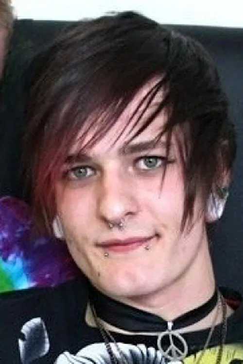 Max McKenzie ha trabajado con Tykachu Mikk en 1 ocasiones