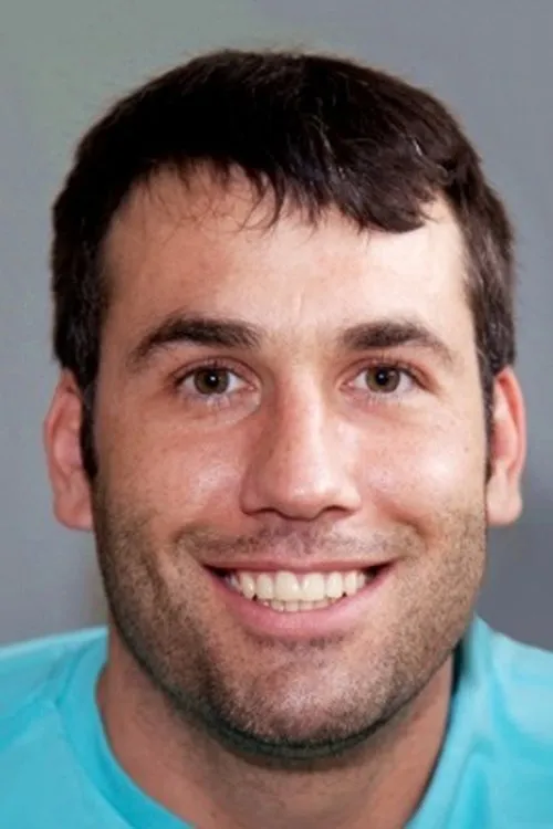 Tyler Hunt interpretando a 