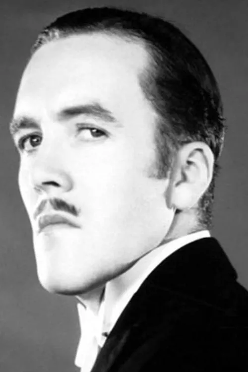 Tyrell Davis interpretando a Lord Adrian