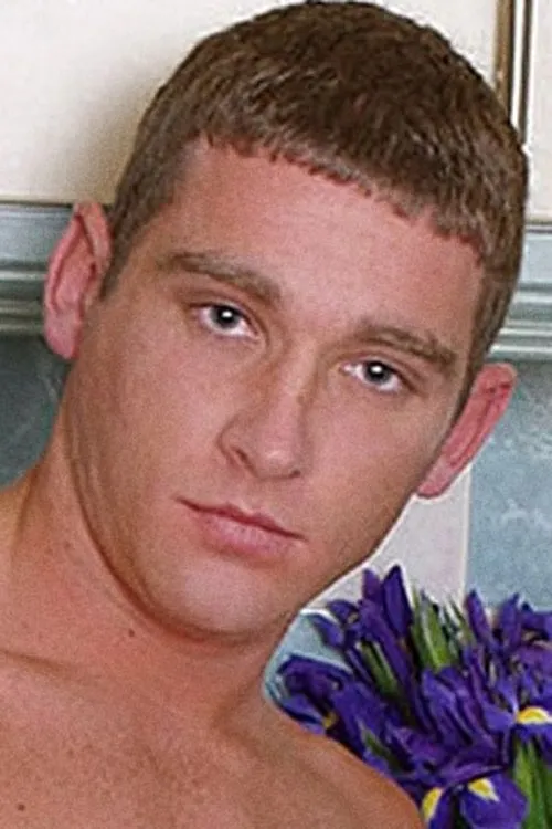 Tyson Mac interpretando a (Archive Footage)