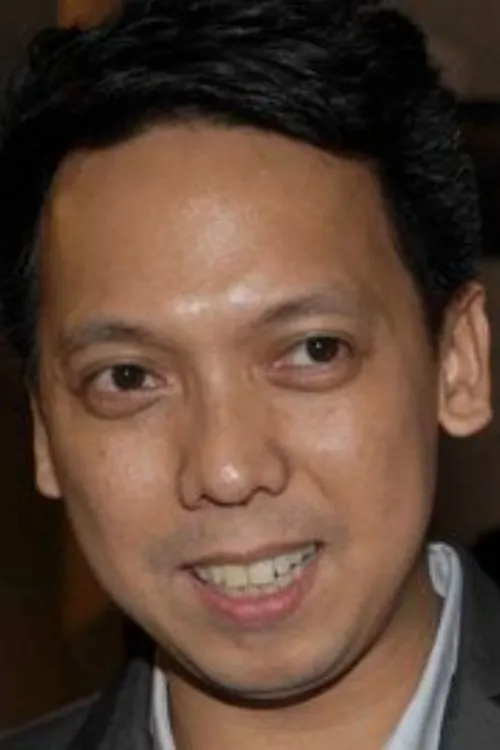 Udjo Project Pop interpretando a 