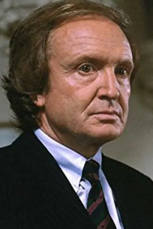 Udo Vioff interpretando a Andropov