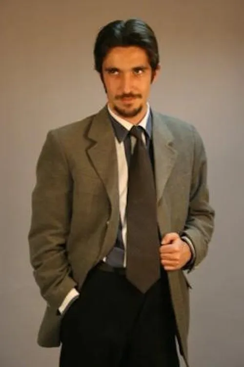 Ufuk Tosun en su biografía y filmografía