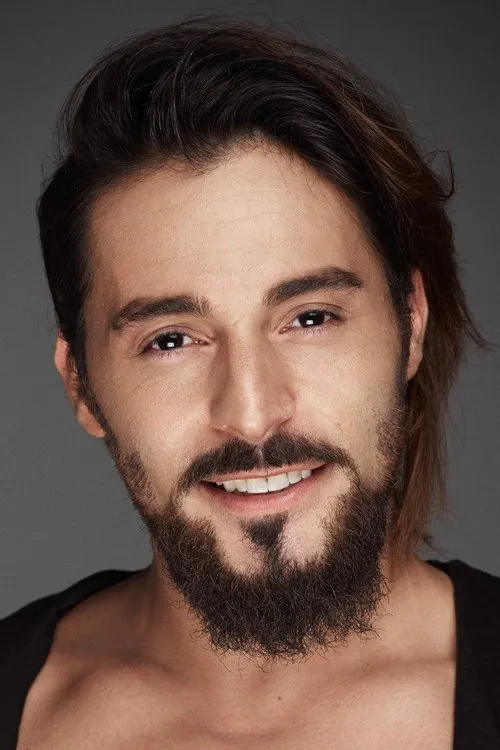 Foto de perfil del actor Uğur Yıldıran en el reparto