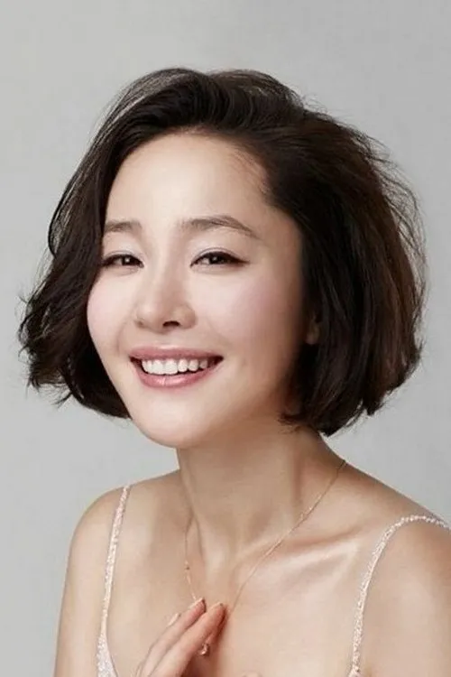 Uhm Ji-won — personaje: Yoon Da-ran