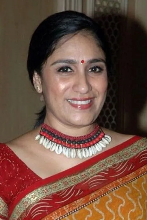 Uma Padmanabhan interpretando a Gayathri, Meera's mother