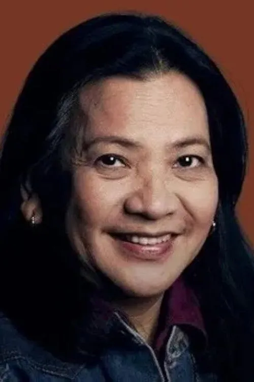 Upeng Fernandez interpretando a 