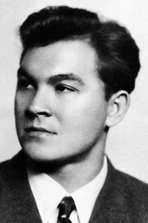 Юрий Саранцев interpretando a Fyodor