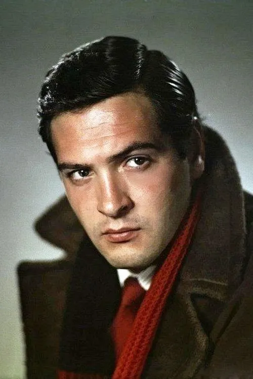 Юрий Васильев interpretando a Rodion 'Rudolph' Rachkov