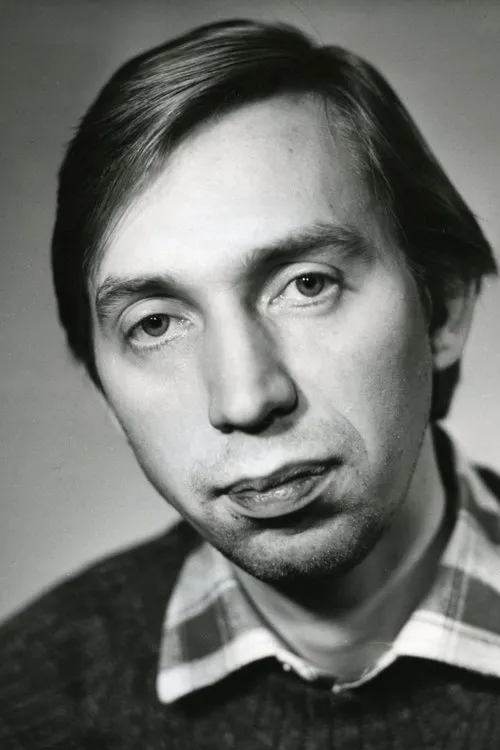 Urmas Kibuspuu interpretando a Kasper