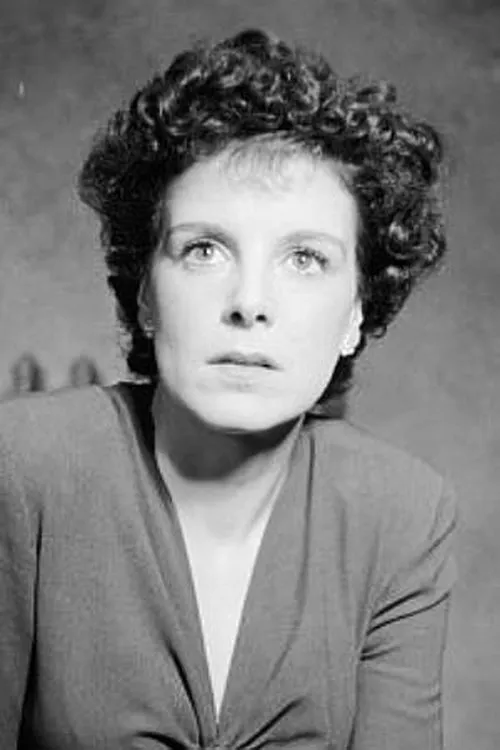 Ursula Burg interpretando a Baronin