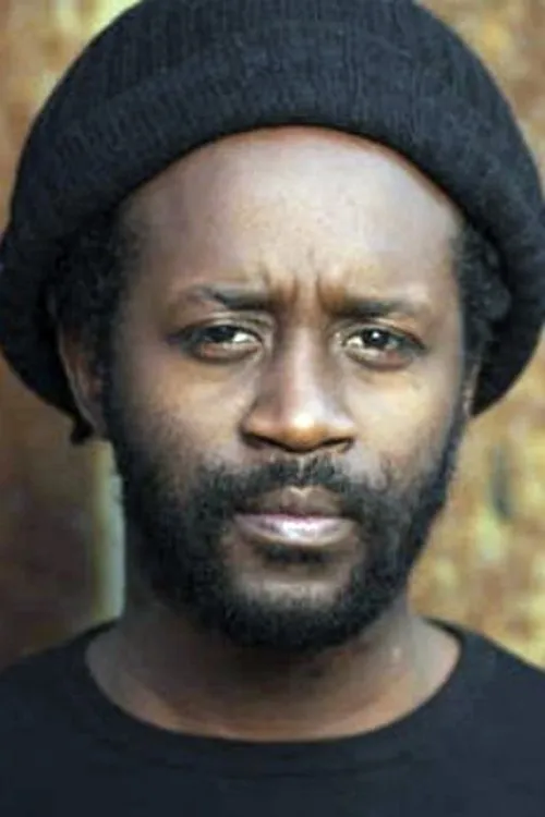 Erico Salamone ha trabajado con Uwamungu Cornelis en 2 ocasiones