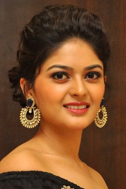 Vaibhavi Shandilya interpretando a 