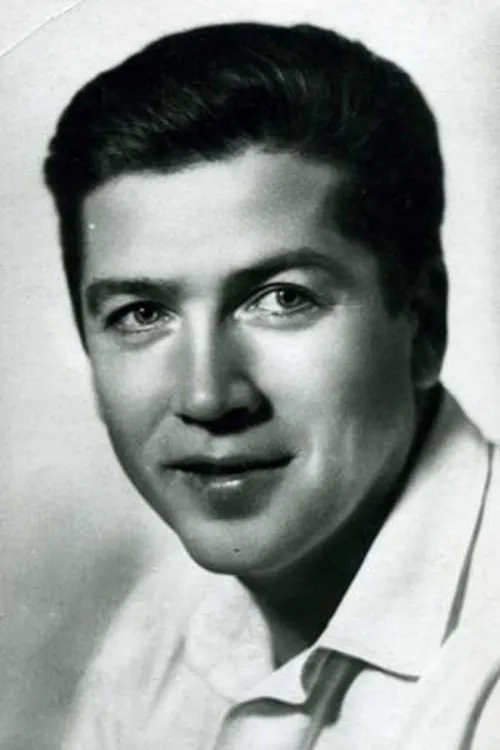 Валентин Зубков interpretando a