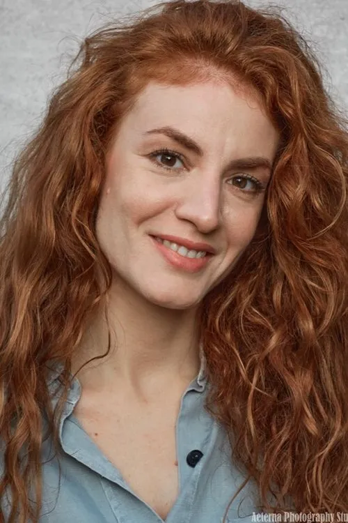 Valentina Carrino interpretando a 