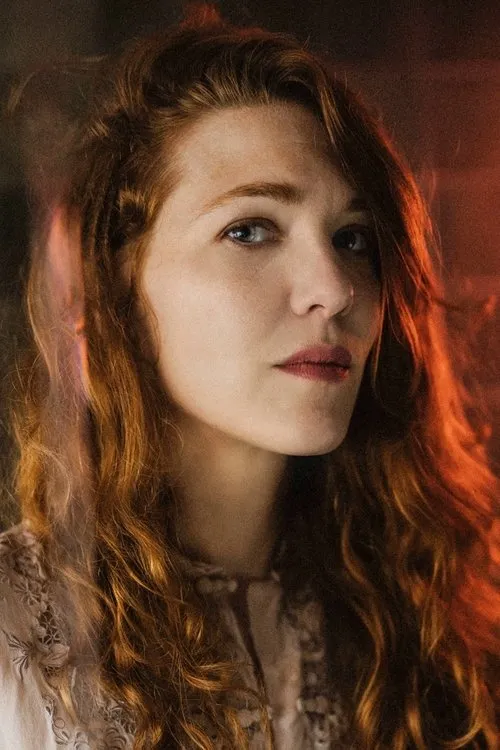 Valentina Di Pace interpretando a Bigna