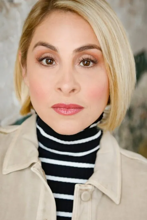 Carlos Compean ha trabajado con Valentina Izarra en 1 ocasiones