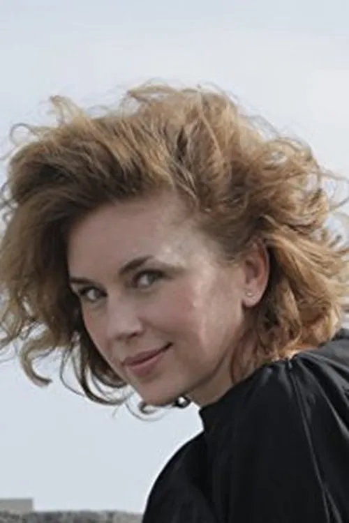 Hans-Maria Darnov ha trabajado con Valentina Sauca en 2 ocasiones