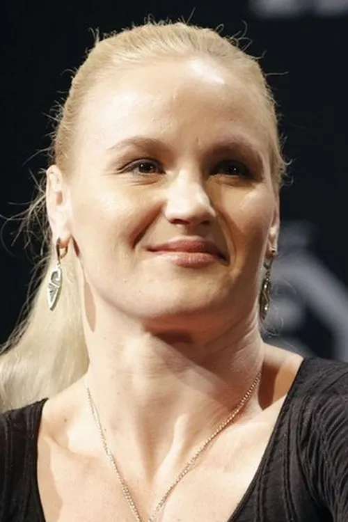Valentina Shevchenko interpretando a Self
