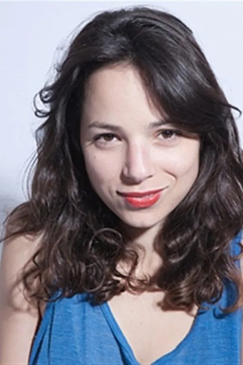 Valentine Carette interpretando a 