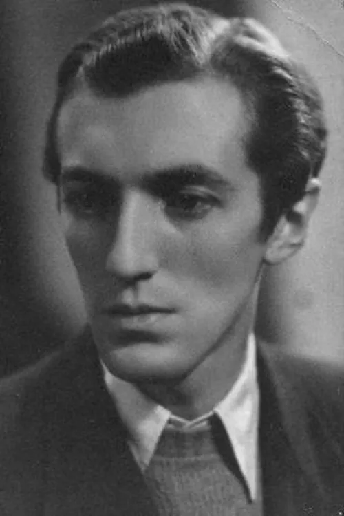 Valentins Skulme — personaje: Lord Charles Tammerly