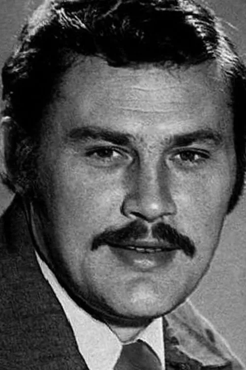 Valeri Khlevinsky interpretando a Fedor Uvarov