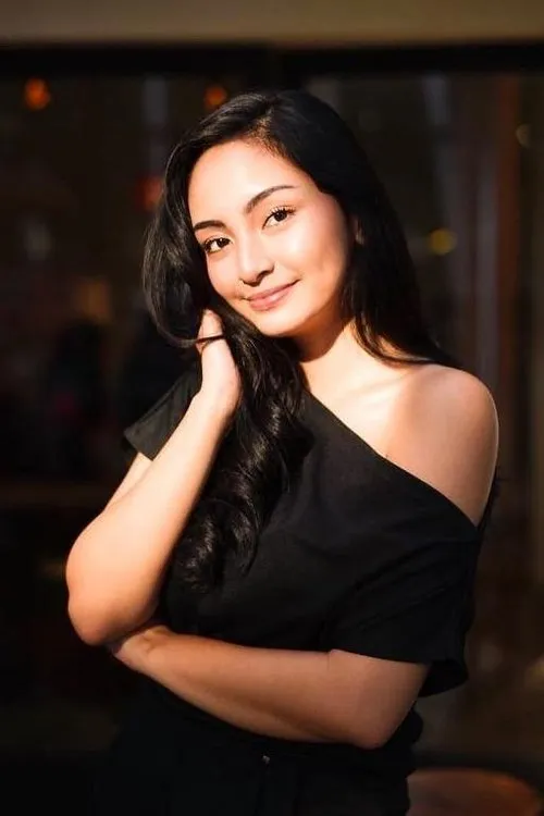 Ify Alyssa ha trabajado con Valerie Tifanka en 1 ocasiones