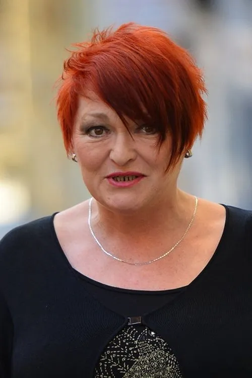 Valérie Zawadská interpretando a