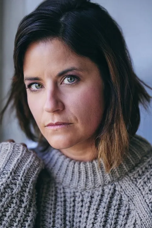 Vanessa Jung — personaje: Bea Vogel